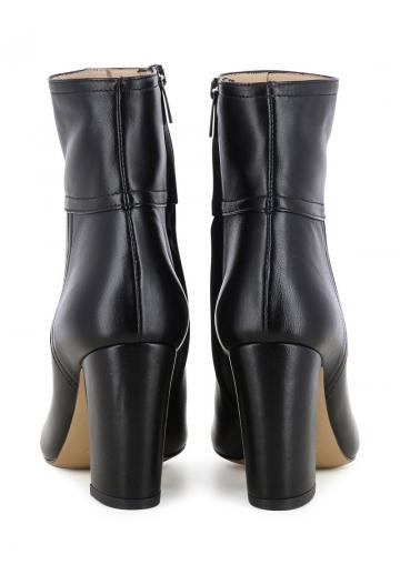 Полусапожки на высоком каблуке