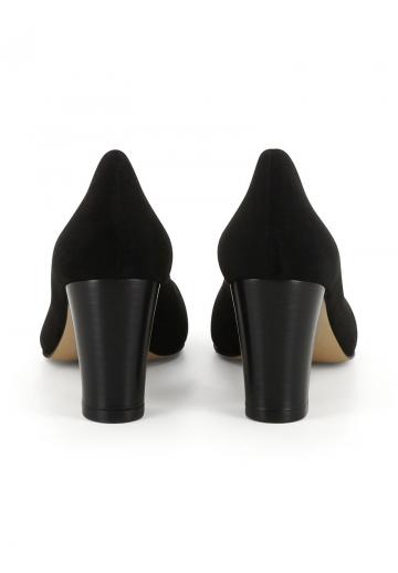 Туфли с высоким носом