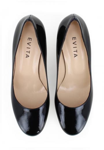 Туфли с высоким носом