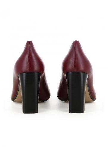 Туфли на высоком каблуке