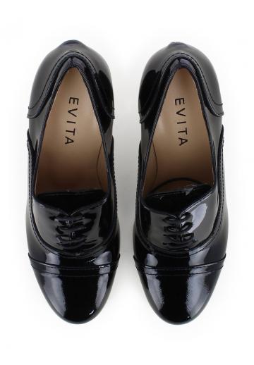 Туфли на шнуровке