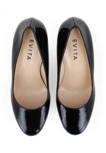 Туфли с высоким носом