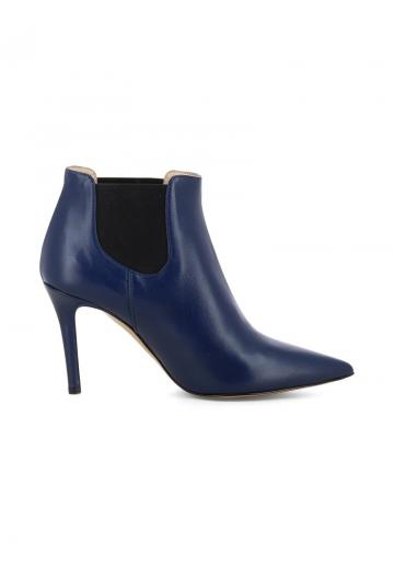 Высокие сапоги