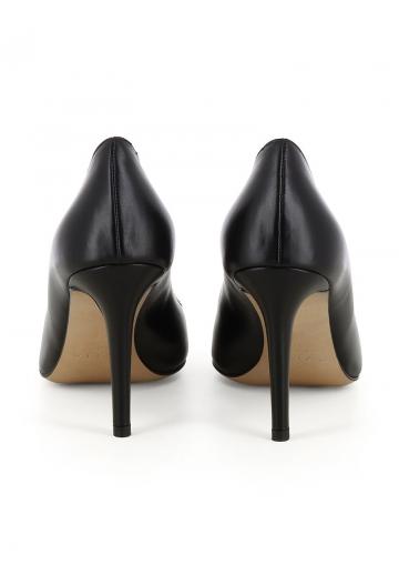 Туфли на высоком каблуке