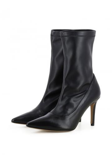 Полусапожки на высоком каблуке