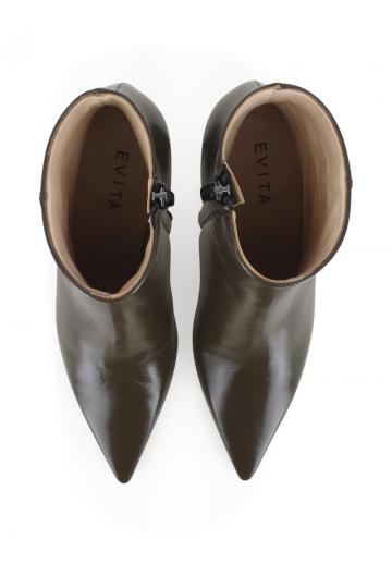 Высокие сапоги