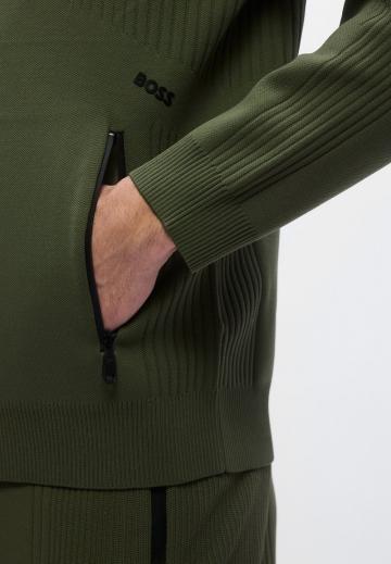 Вязаная кофта