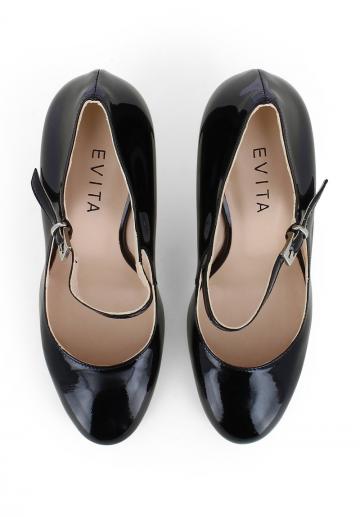 Туфли с высоким носом