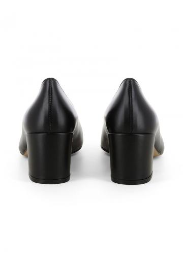 Туфли с высоким носом