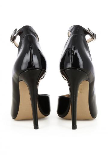 Туфли с ремешком