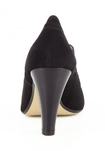 Туфли на шнуровке