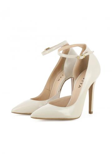 Туфли на высоком каблуке