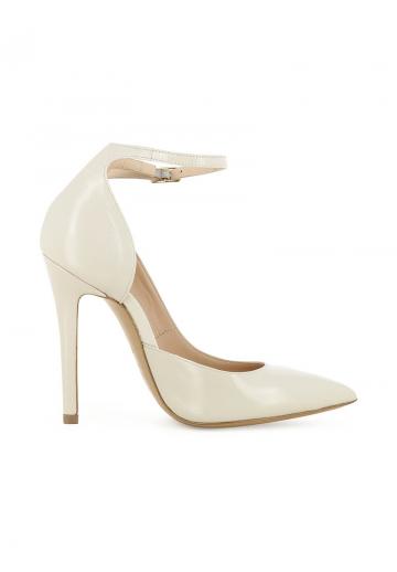 Туфли на высоком каблуке