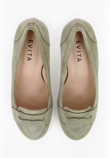 Туфли с высоким носом