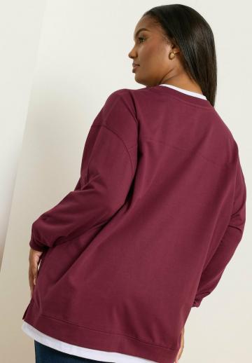 Пуловер в полоску