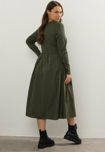 Вязаное платье