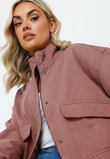 Куртка с накладнымит карманами