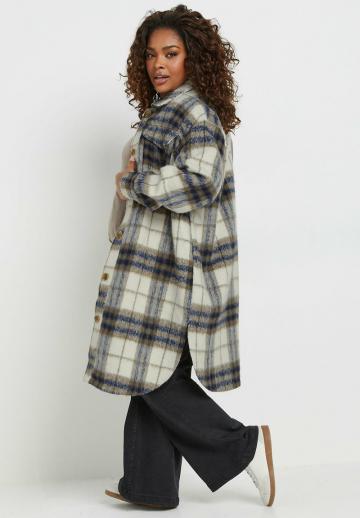 Шерстяное пальто