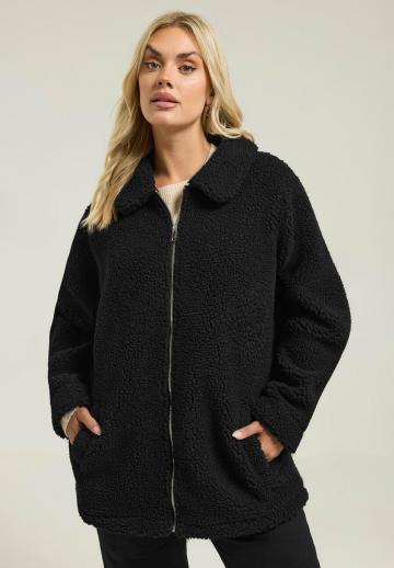 Короткое пальто