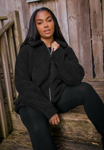 Короткое пальто