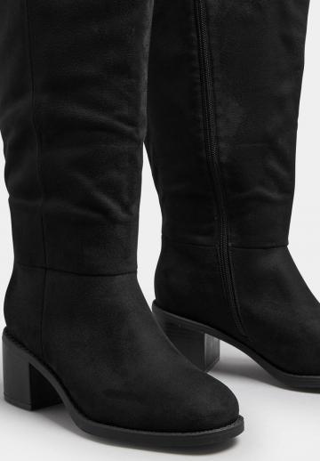 Широкие сапоги