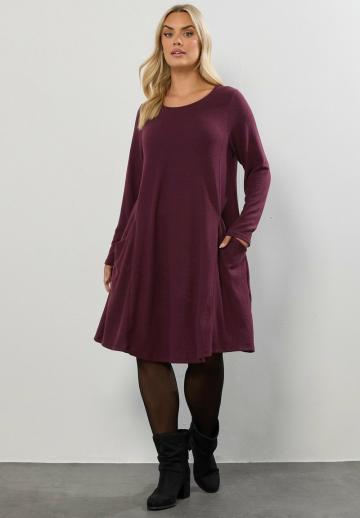 Вязаное платье