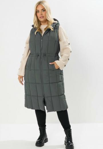 Длинный жилет