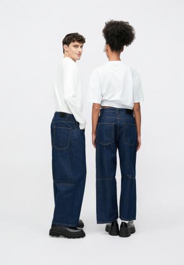 Свободные джинсы