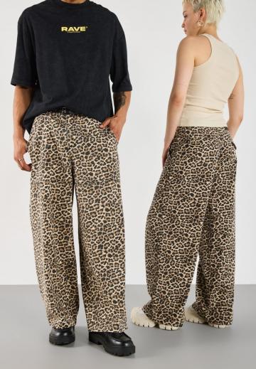 Свободные джинсы