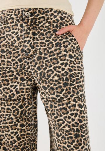 Свободные джинсы