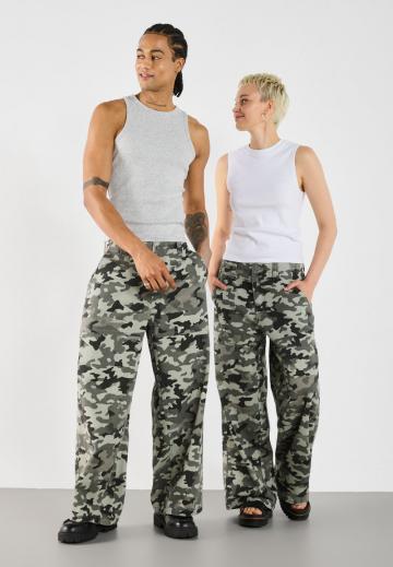 Свободные джинсы