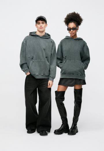 Пуловер с капюшоном