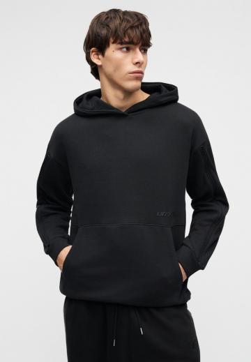 Пуловер с капюшоном