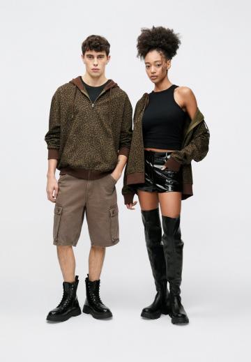 Пуловер с капюшоном