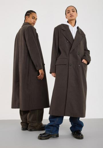 Шерстяное пальто