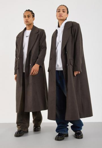 Шерстяное пальто