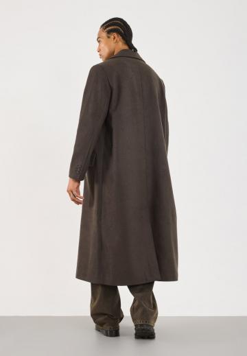 Шерстяное пальто