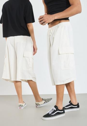 Юбка с накладными карманами