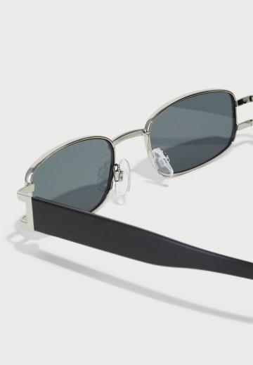 Солнечные очки