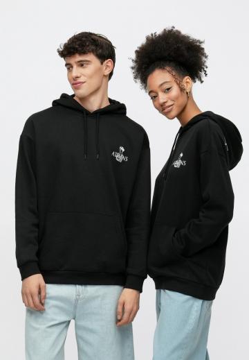 Пуловер с капюшоном