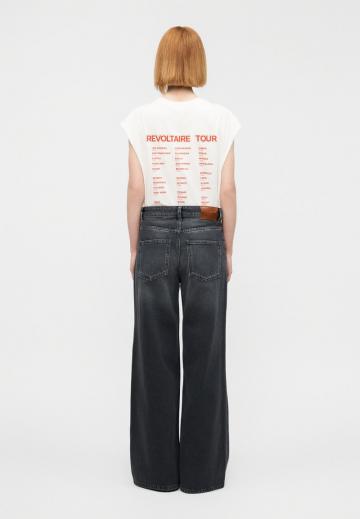 Клешеные джинсы