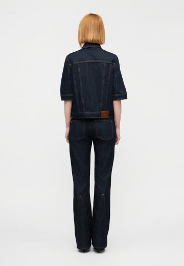 Джинсовая куртка