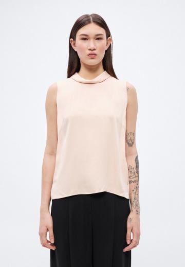 Блузка без рукавов