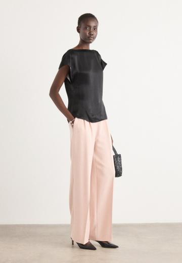 Атласная блузка