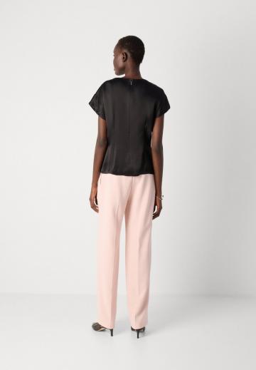 Атласная блузка