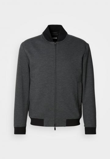 Куртка бомбер