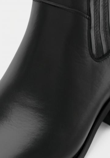 Ботинки челси