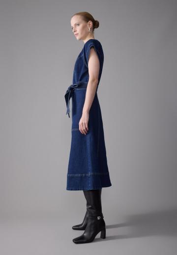 Высокие сапоги