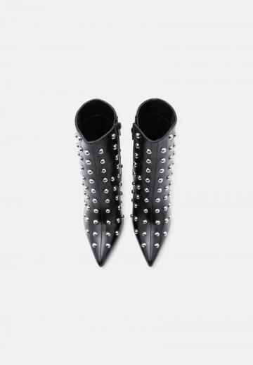 Полусапожки на высоком каблуке