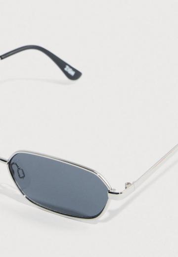 Солнечные очки